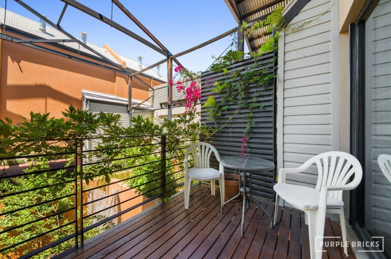 Spacious Central Townhouse Fremantle Exterior photo